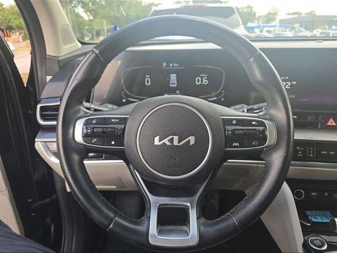 Used 2023 Kia Sportage EX FWD image 4