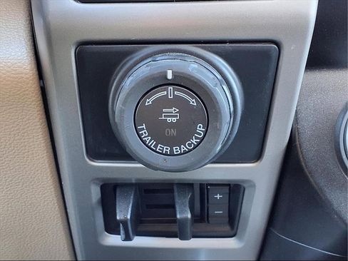 Used 2020 Ford F150 Lariat w/ Equipment Group 502A Luxury image 15