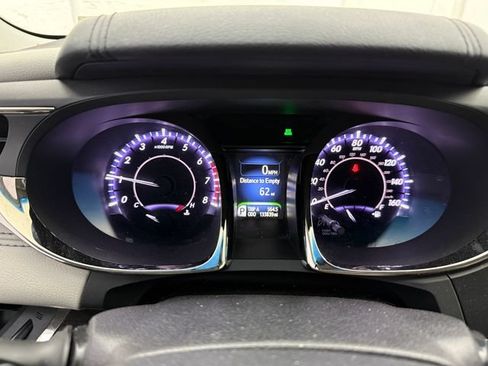 Used 2013 Toyota Avalon Limited FWD image 8