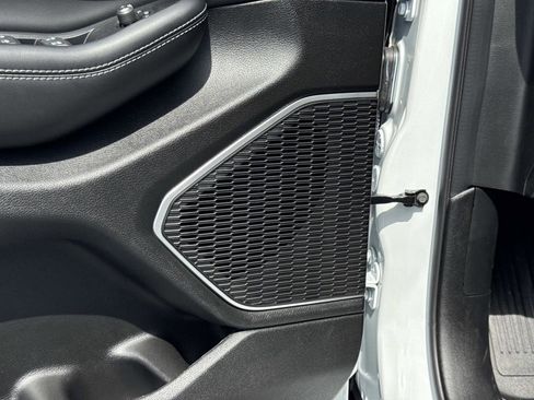 New 2026 Jeep Grand Cherokee L Limited w/ Limited Altitude Package image 21