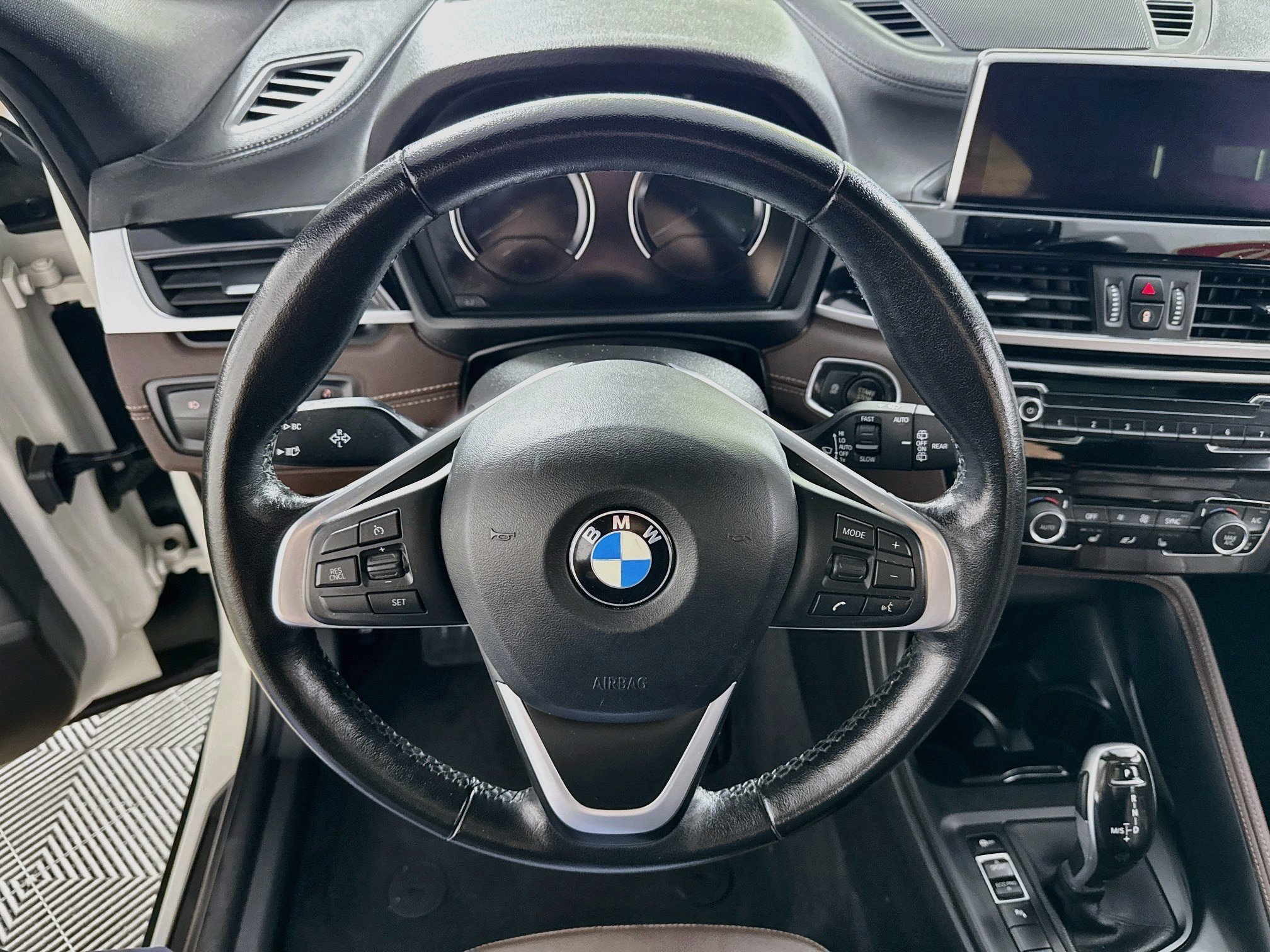 Used 2020 BMW X2 xDrive28i w/ Premium Package AWD/4WD image 17