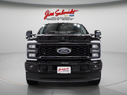 Used 2024 Ford F250 Lariat w/ Lariat Ultimate Package AWD/4WD image 2