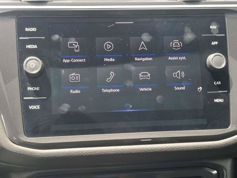 Used 2023 Volkswagen Tiguan SEL R-Line AWD/4WD image 23