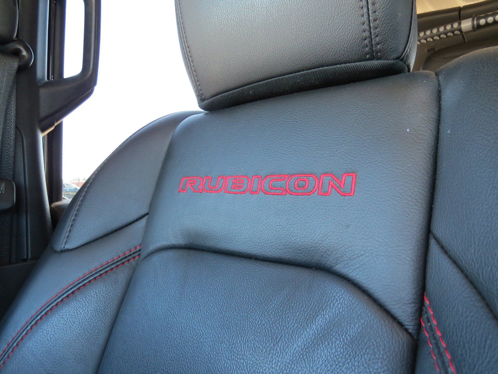 Used 2021 Jeep Wrangler Unlimited Rubicon AWD/4WD image 27