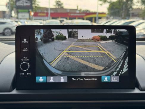 Used 2025 Honda Pilot EX-L image 25