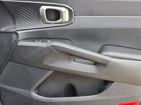 Used 2025 Kia Sorento EX w/ Panoramic Sunroof Package AWD/4WD image 30