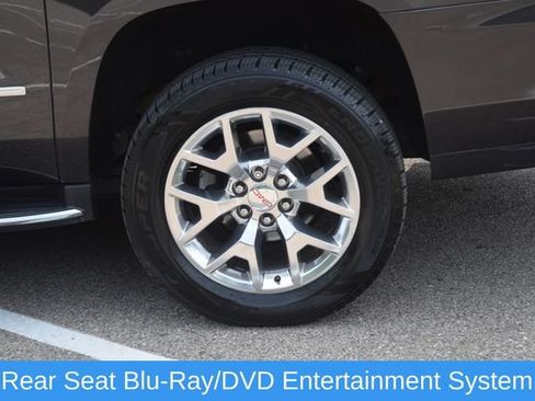 Used 2017 GMC Yukon XL SLT w/ Open Road Package AWD/4WD image 28