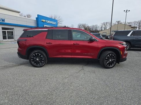 New 2026 Chevrolet Traverse LT w/ Sun and Wheel Package image 12