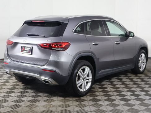 Used 2023 Mercedes-Benz GLA 250 4MATIC w/ Premium Package image 10