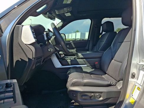 Used 2023 Toyota Tundra Platinum AWD/4WD image 13