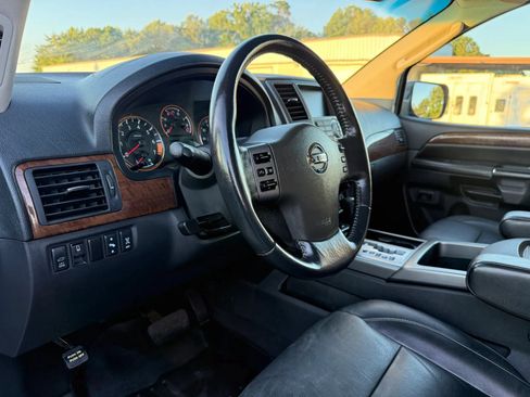 Used 2011 Nissan Armada Platinum w/ 2nd Row Captain Seat Pkg RWD image 17