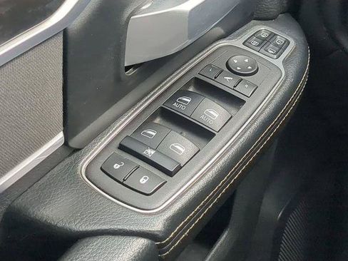 Certified 2024 RAM 3500 Big Horn AWD/4WD image 27