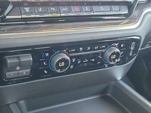 Certified 2025 Chevrolet Silverado 2500 LTZ w/ LTZ Convenience Package AWD/4WD image 42