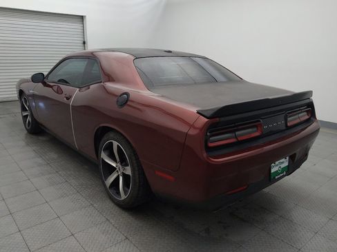 Used 2018 Dodge Challenger R/T image 5