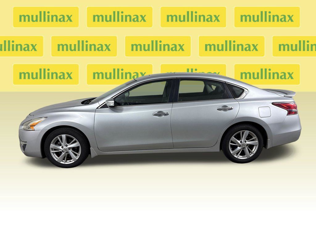 Used 2014 Nissan Altima 2.5 SV w/ Convenience Package FWD image 12
