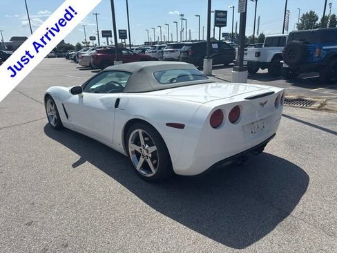 Used 2007 Chevrolet Corvette Convertible w/ Preferred Equipment Group RWD image 5