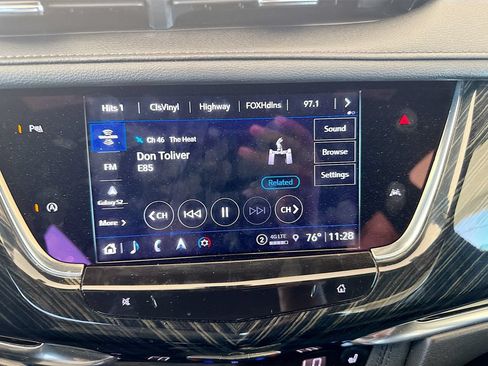 Used 2023 Cadillac XT6 Premium Luxury FWD image 16