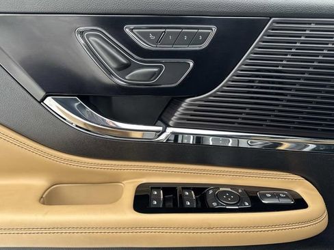Used 2022 Lincoln Corsair Reserve w/ Equipment Group 201A image 18