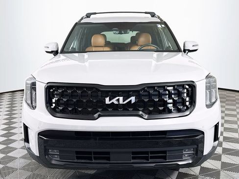Used 2024 Kia Telluride SX Prestige X-Line AWD/4WD image 2
