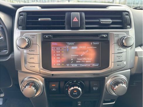 Used 2015 Toyota 4Runner SR5 AWD/4WD image 19