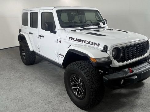 Used 2024 Jeep Wrangler Unlimited Rubicon image 1