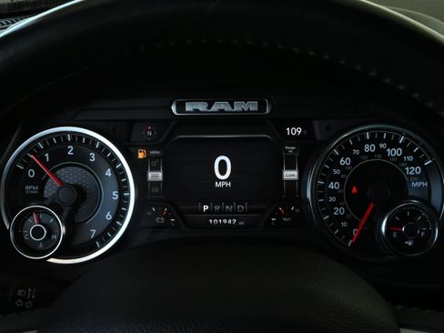 Used 2023 RAM 1500 Lone Star AWD/4WD image 17