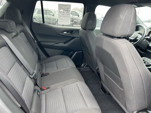 Used 2025 Chevrolet Equinox LT image 17