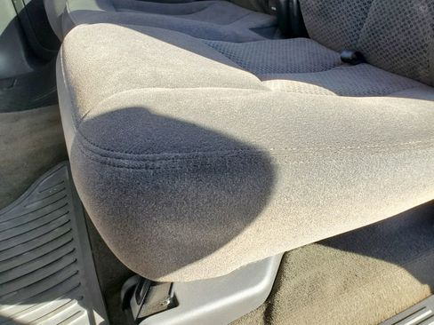 Used 2005 Chevrolet Silverado 1500 LS w/ Light Duty Power Package image 24