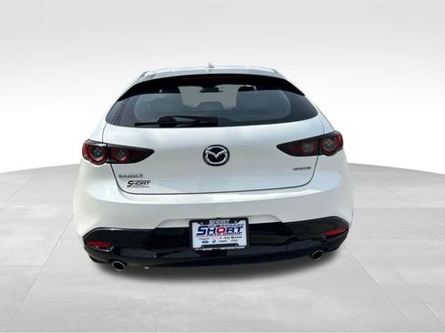 Used 2020 MAZDA MAZDA3 Hatchback w/ Preferred Package image 4