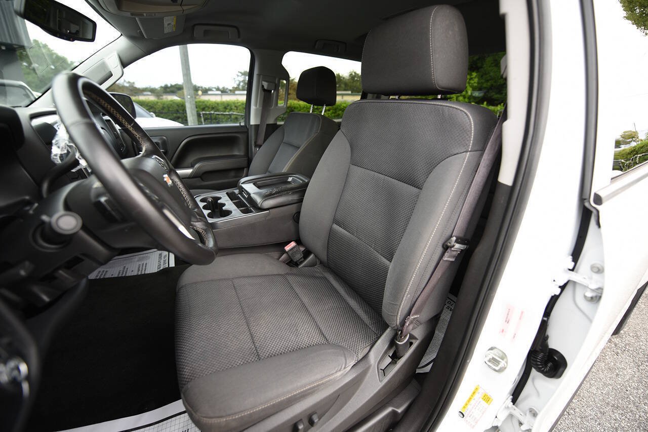 Used 2017 Chevrolet Silverado 1500 LT w/ All Star Edition RWD image 9