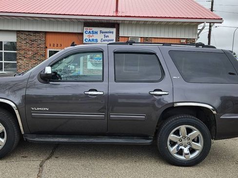 Used 2010 GMC Yukon SLT w/ SLT Chrome Package AWD/4WD image 1