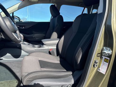 Used 2025 Subaru Outback Premium image 7