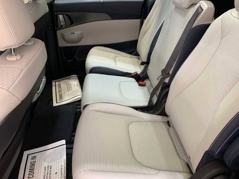 New 2026 Kia Carnival SX Prestige image 5