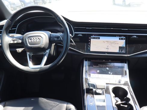 Used 2021 Audi Q8 Premium Plus w/ Premium Plus Package AWD/4WD image 14