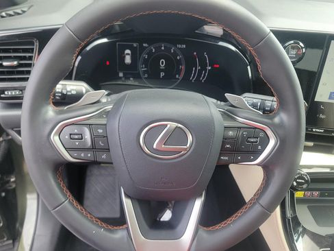 Used 2024 Lexus NX 250 FWD image 11