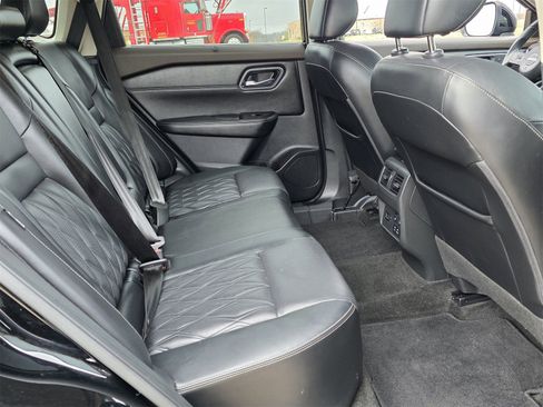 Used 2022 Nissan Rogue Platinum w/ Head-Up Display Package image 26