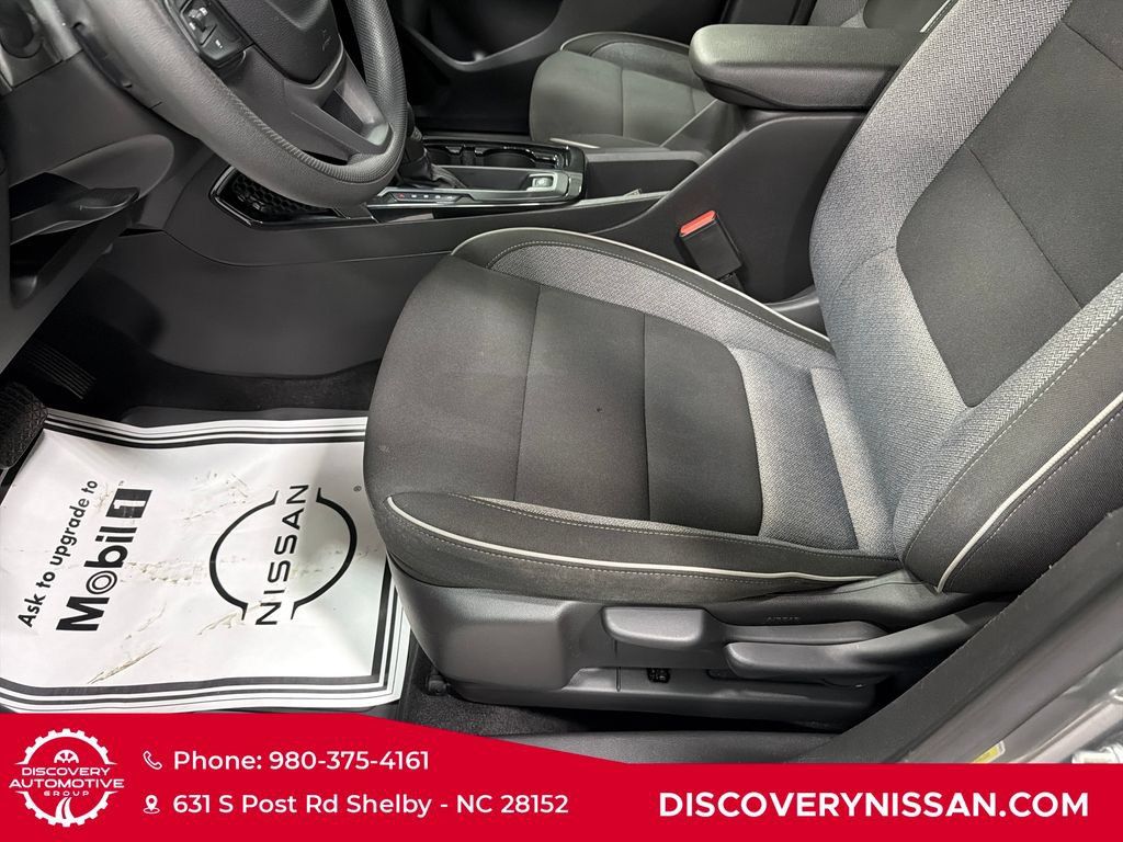 Used 2024 Chevrolet TrailBlazer LT w/ Driver Confidence Package FWD image 13