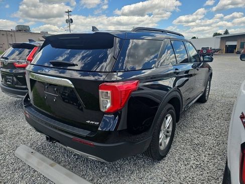 Used 2023 Ford Explorer XLT w/ Equipment Group 202A AWD/4WD image 7