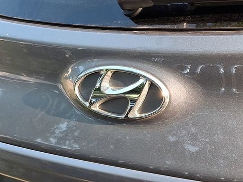 Used 2019 Hyundai Kona SEL AWD/4WD image 10