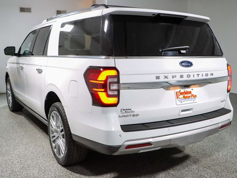 Used 2024 Ford Expedition Max Limited image 9