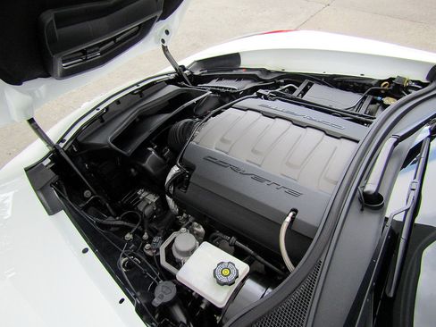 Used 2018 Chevrolet Corvette Grand Sport RWD image 19