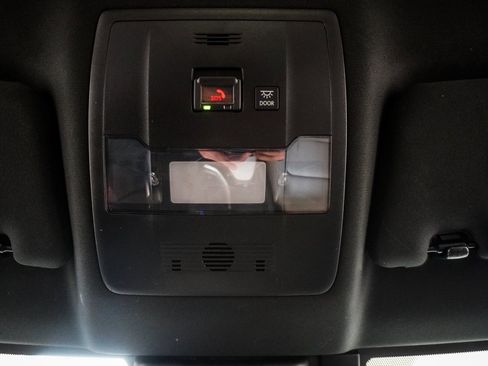 Used 2020 Lexus UX 200 image 25