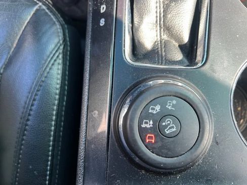 Used 2016 Ford Explorer Limited AWD/4WD image 34