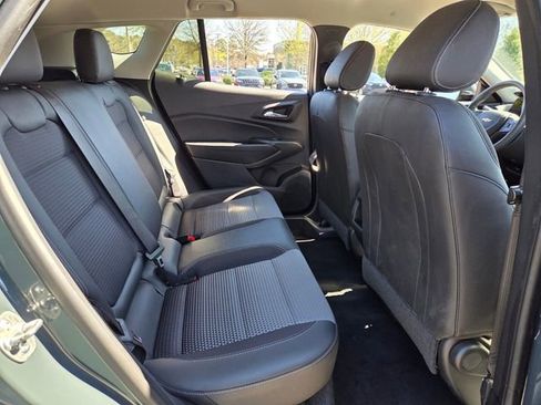 Used 2025 Chevrolet Trax LT image 16