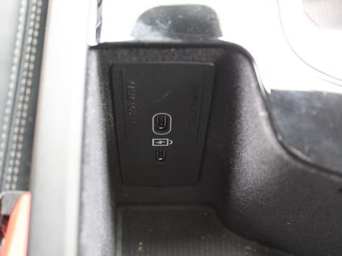 Certified 2023 Volvo XC90 T8 Ultimate AWD/4WD image 30