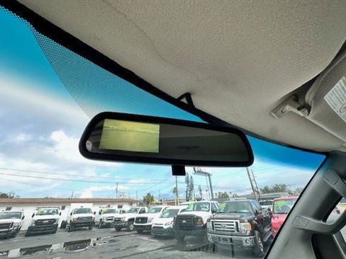 Used 2016 Chevrolet Express 2500 image 19