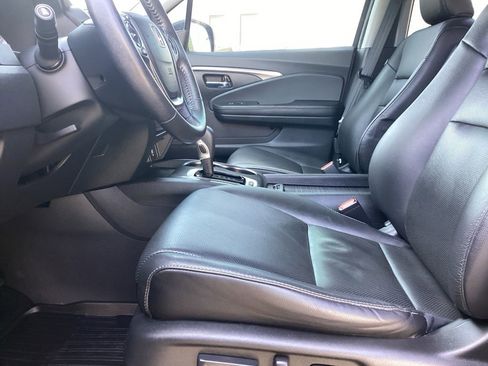 Used 2017 Honda Ridgeline RTL-T image 4