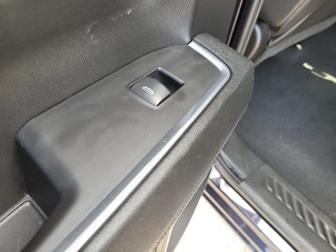 Used 2024 GMC Sierra 1500 SLT RWD image 16