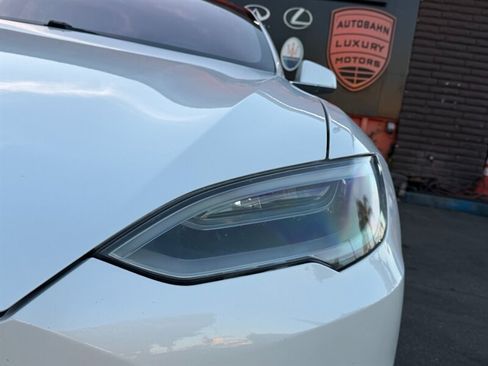 Used 2018 Tesla Model S 75D AWD/4WD image 4