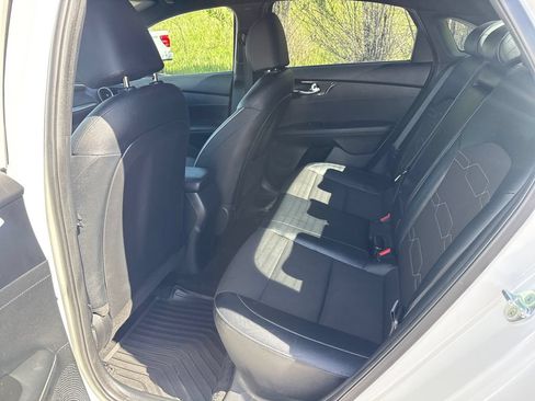 Used 2023 Kia Forte GT-Line w/ GT-Line Technology Package FWD image 19